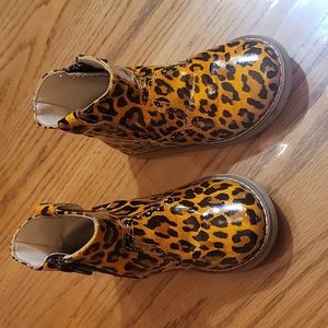 Size 7 toddler elephantito boots used!